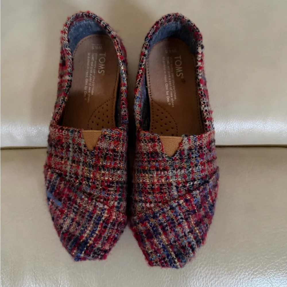 Alpargata Classic Red/Blue Size 6.6